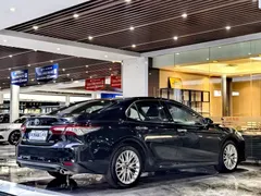 2019 Toyota Camry 2.5G Luxury, чёрный — фото 17