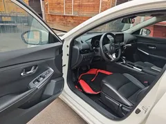2022 Nissan Sylphy 1.6L XL CVT Enjoy, белый — фото 16