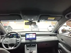 2025 BYD Qin PLUS DM-i PHEV Smart Driving 55km Leading, белый — фото 18
