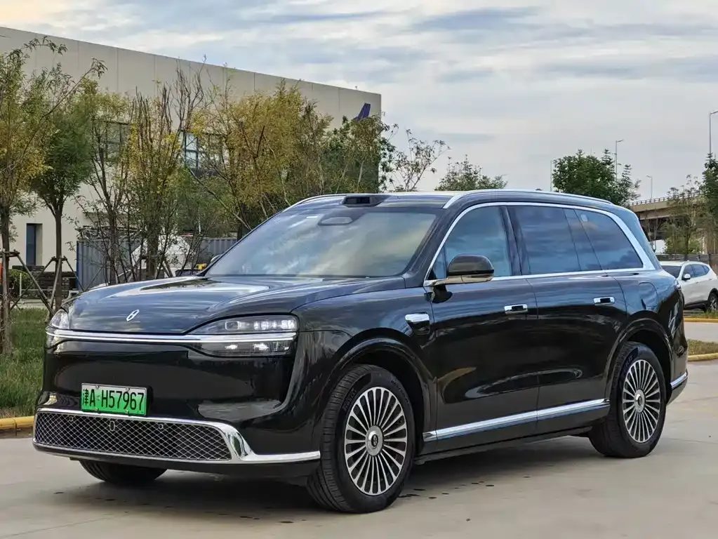 2026 Aito M9 EREV Ultra 6-seat