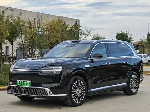2026 Aito M9 EREV Ultra 6-seat