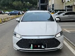 2024 BYD Qin PLUS DM-i 120KM Champion Edition Premium, белый — фото 2