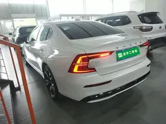 2023 Volvo S60 B5 Sport, белый — фото 5