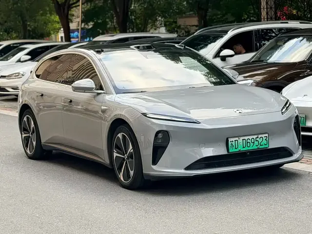 2023 Nio ET5T 75kWh Touring