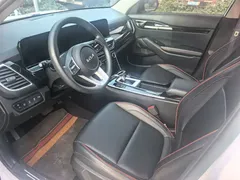 2023 Kia Seltos 1.5L CVT Luxury, белый — фото 6