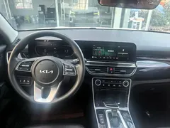 2023 Kia Seltos 1.5L CVT Luxury, белый — фото 10