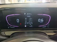 2023 Kia Seltos 1.5L CVT Luxury, белый — фото 15