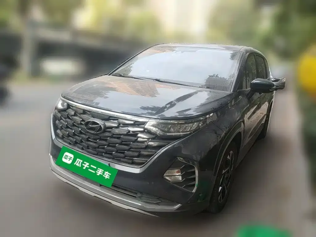 2021 Hyundai Custo 380TGDi LUX Premium