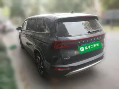 2021 Hyundai Custo 380TGDi LUX Premium, синий — фото 25