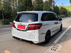 2019 Honda Elysion 2.0L Hybrid Comfort, белый — фото 5