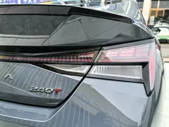 2021 Hyundai Elantra 240TGDi DCT LUX Premium — фото 12