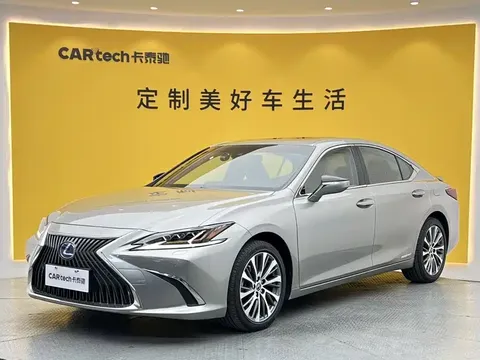 2021 Lexus ES 300h Hybrid Premium