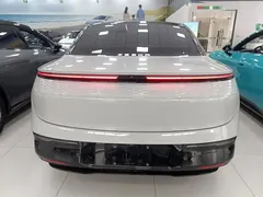 2025 Zeekr 007 RWD Smart Driving 75kWh — фото 6