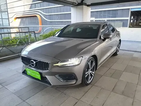 2021 Volvo S60 T4 Luxury