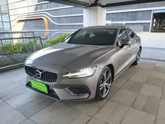 2021 Volvo S60 T4 Luxury — фото 1