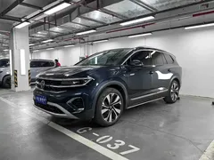 2021 Volkswagen Talagon 380TSI 4WD Flagship, синий — фото 1
