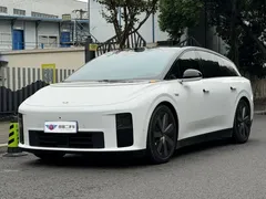 2025 Li Auto i6 4WD Standard, белый — фото 1