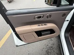 2025 Li Auto i6 4WD Standard, белый — фото 6