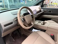 2025 Li Auto i6 4WD Standard, белый — фото 7