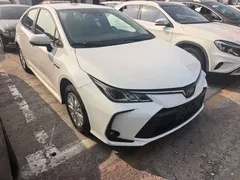2021 Toyota Corolla Hybrid 1.8L E-CVT Pioneer, белый — фото 3