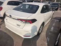 2021 Toyota Corolla Hybrid 1.8L E-CVT Pioneer, белый — фото 5
