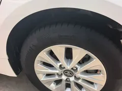 2021 Toyota Corolla Hybrid 1.8L E-CVT Pioneer, белый — фото 13