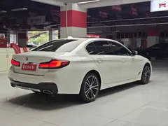 2022 BMW 5 Series 530Li M Sport Package, белый — фото 7