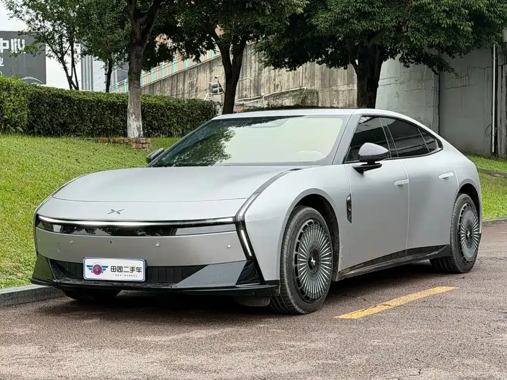 2025 Xpeng P7 750 4WD Ultra