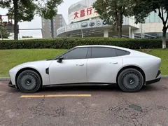 2025 Xpeng P7 750 4WD Ultra — фото 3