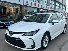 2021 Toyota Corolla 1.2T S-CVT Luxury, белый — фото 2