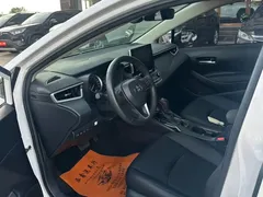 2021 Toyota Corolla 1.2T S-CVT Luxury, белый — фото 9