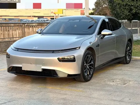 2023 Xpeng P7 586E