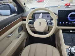 2024 Aito M7 1.5T 4WD Max 6-seat, синий — фото 11