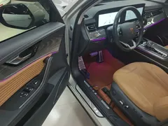 2023 Hongqi HS5 2.0T 4WD Pro — фото 16