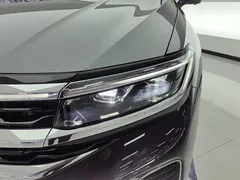 2021 Volkswagen Talagon 330TSI 2WD Luxury, чёрный — фото 5