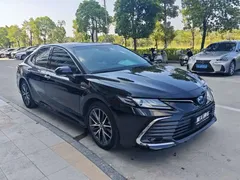 2021 Toyota Camry Hybrid 2.5HG Luxury, чёрный — фото 2
