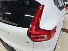 2021 Volvo XC40 4WD Fashion, белый — фото 8