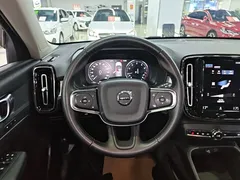 2021 Volvo XC40 4WD Fashion, белый — фото 11