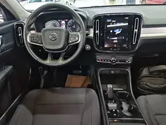 2021 Volvo XC40 4WD Fashion, белый — фото 13