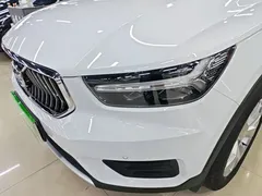 2021 Volvo XC40 4WD Fashion, белый — фото 24