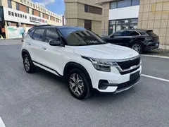 2020 Kia Seltos 1.5L CVT Trend, белый — фото 3