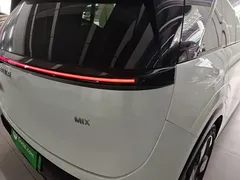 2025 Zeekr Mix Long Range ADAS, белый — фото 8