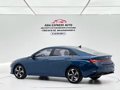 2022 Hyundai Elantra 1.5L CVT LUX Premium, синий — фото 4