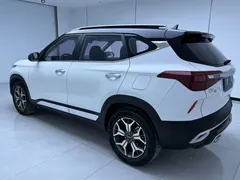 2021 Kia Seltos 1.5L CVT Trend, белый — фото 6