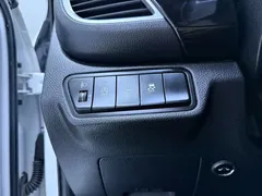 2021 Kia Seltos 1.5L CVT Trend, белый — фото 9