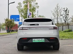 2022 Aito M5 EREV RWD Standard — фото 4