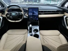 2023 Geely Atlas L 1.5TD DCT Premium — фото 9