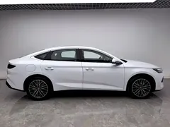 2024 BYD Qin L PHEV 120KM Excellence, белый — фото 10