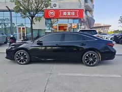 2022 Toyota Avalon 2.0L, чёрный — фото 3