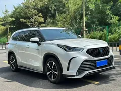 2021 Toyota Crown Kluger 2.5L HEV 4WD Premium, белый — фото 3